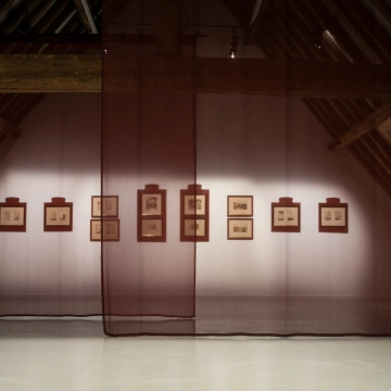 Vue de l’exposition « La Chambre à échos #3 : La collection de photographies anthropologiques des chocolatiers Menier », 2025, Collections Nestlé France - Fonds Menier déposées en mairie de Noisiel, 