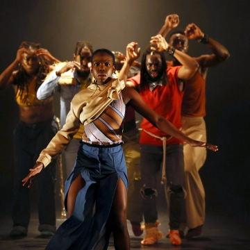 Image du spectacle Matière(s) première(s) de Anne Nguyen / Compagnie par Terre