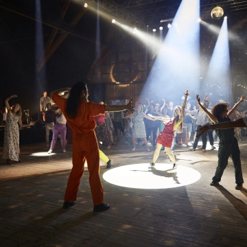 Image du spectacle Une soirée à la chocolaterie : Bal chorégraphique et dégustations culinaires de Ballet du Nord, Emmanuel Perrodin