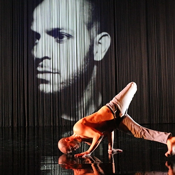 Image du spectacle Réversible de Cie Dans6t / Bouziane Bouteldja