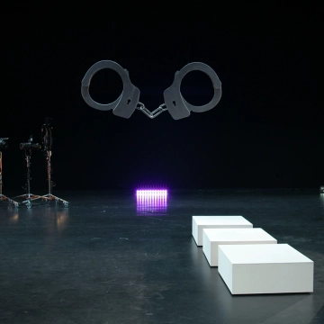Image du spectacle Pauline Boudry / Renate Lorenz de Telepathic Improvisation