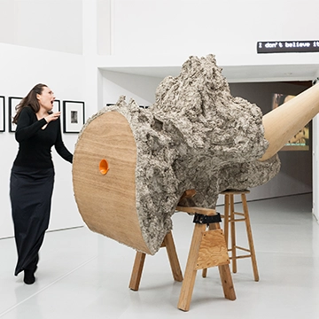 Image du spectacle Cally Spooner de Damning Evidence Illicit Behaviour Seemingly Insurmountable Great Sadness Terminated In Any Manner